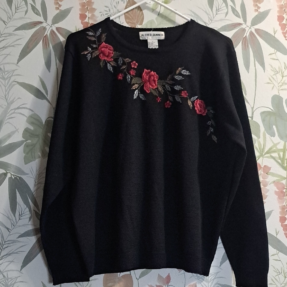 Alfred Dunner Black Sweater with Red Floral Design Acrylic And Wool.